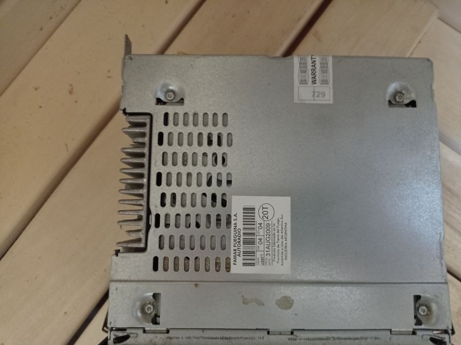 Продам магнитолу