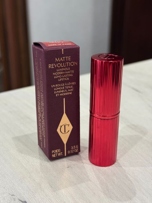 Матовая помада Charlotte Tilbury "mark of a kiss" Оригинал