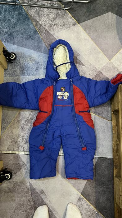 Продам 2 детских зимних комбинезона