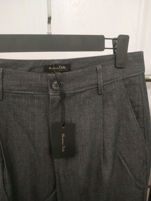 Брюки бренда Massimo Dutti