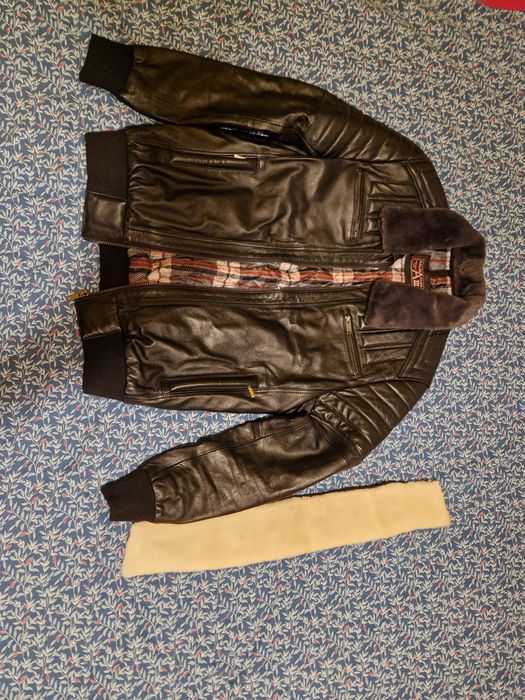 Jachete de  piele Negru