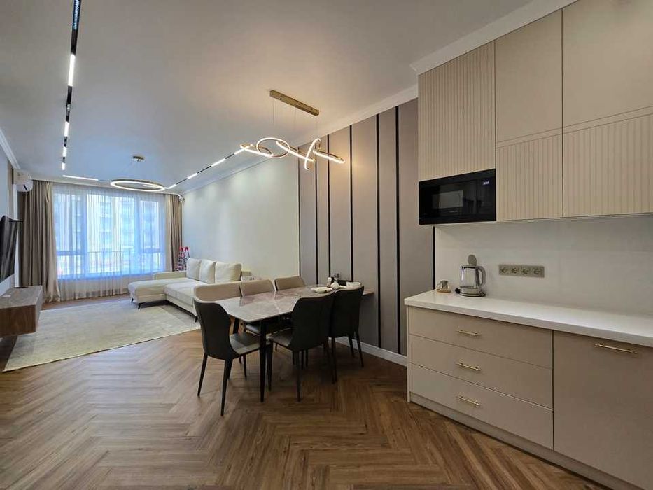Продам 3 ком. квартиру жк "Estet"