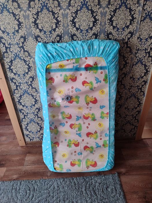 Продам матрас детский