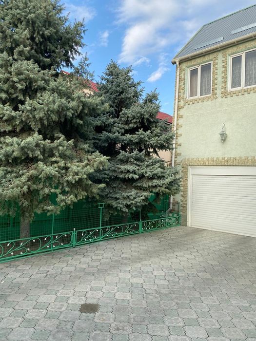 Дом 2-х этажный .