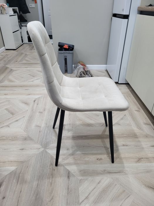 Стулья кухонные новые