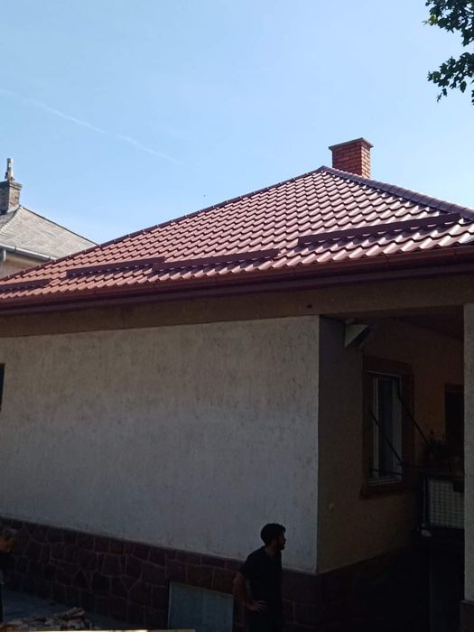 firmă specializată ân acoperișuri 


1. Reparatii Acoperis,
2. Montaj