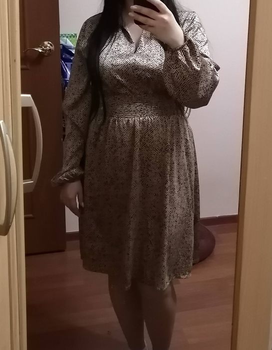 Продам женские платья