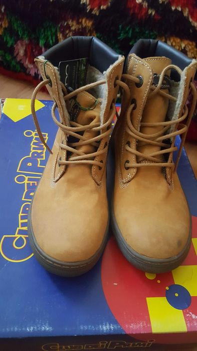 Продават се нови ботуши VADO Va-tex с номерация № 38