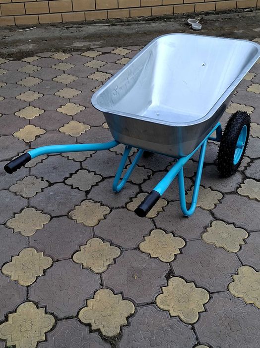 Тачка строительная
