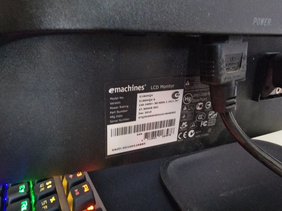 Монитор Machines E190HQV.
