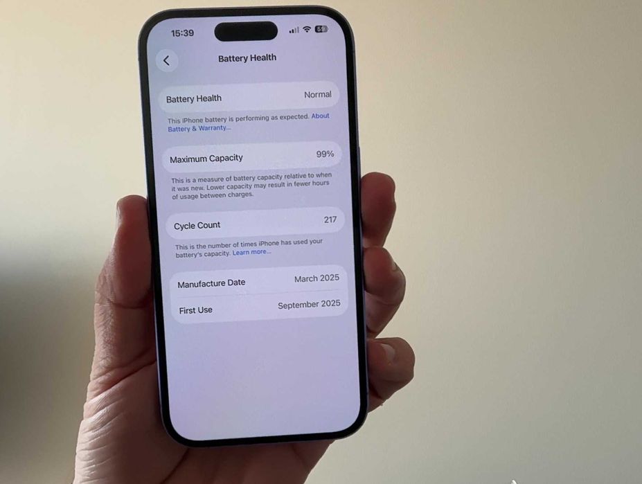 iPhone 16 128GB Ultramarine 99% батерия в гаранция