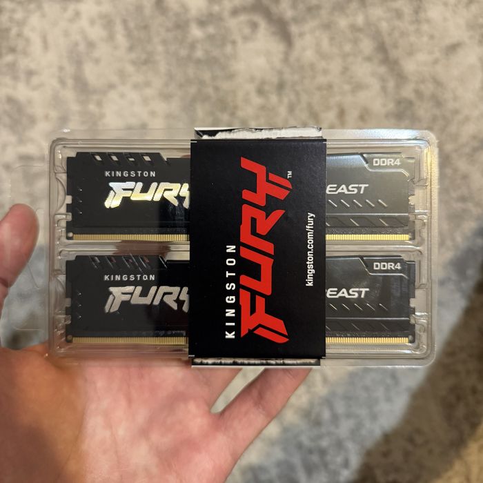 Продам ОЗУ 16гб (2х8) плшаки