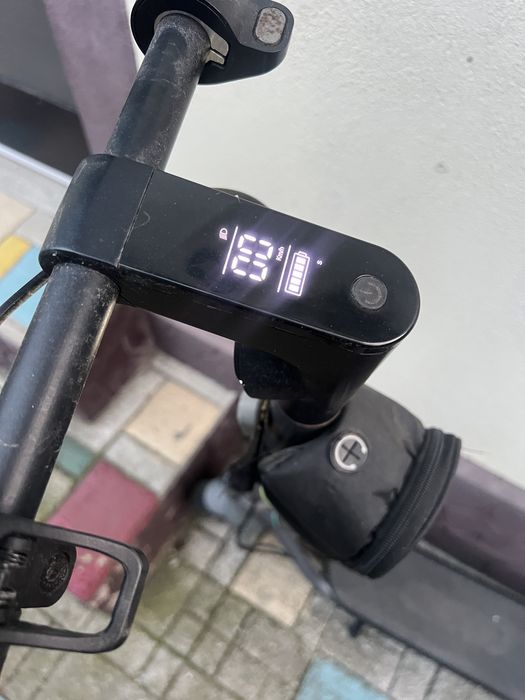 Trotineta electrica B-Twin