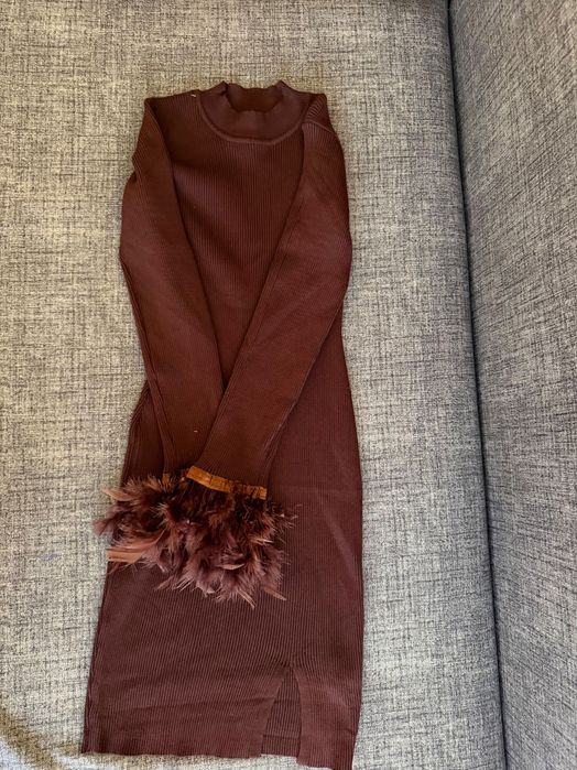 Продавам дамски рокли