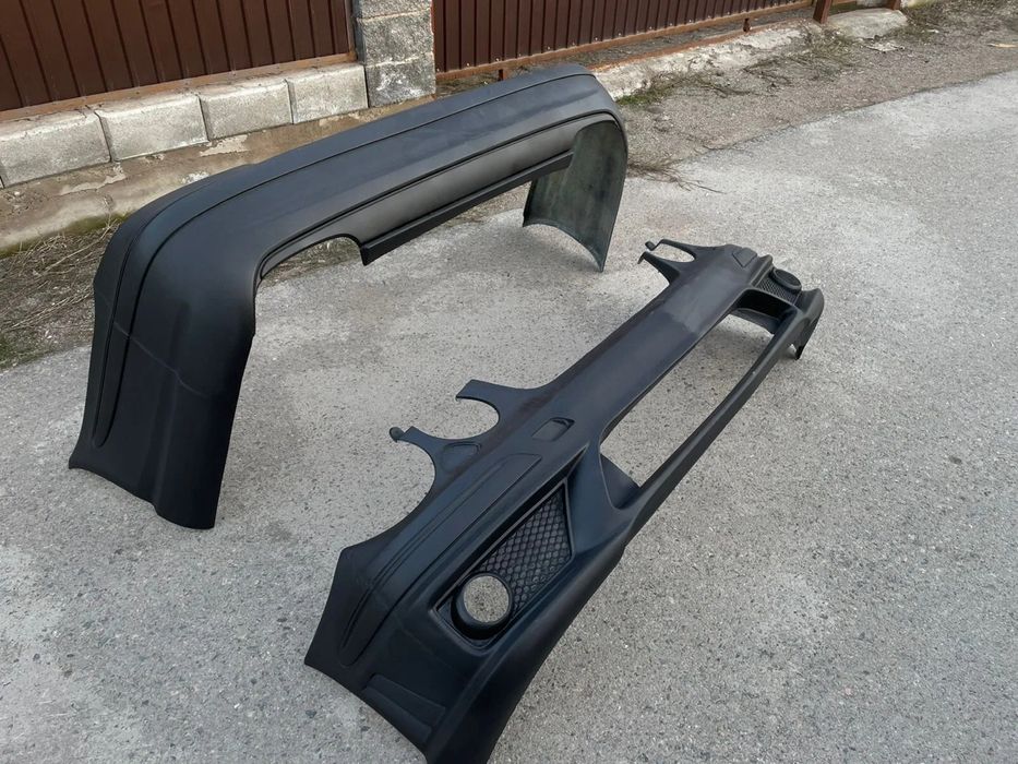Бампер на Мерседес W190 амг