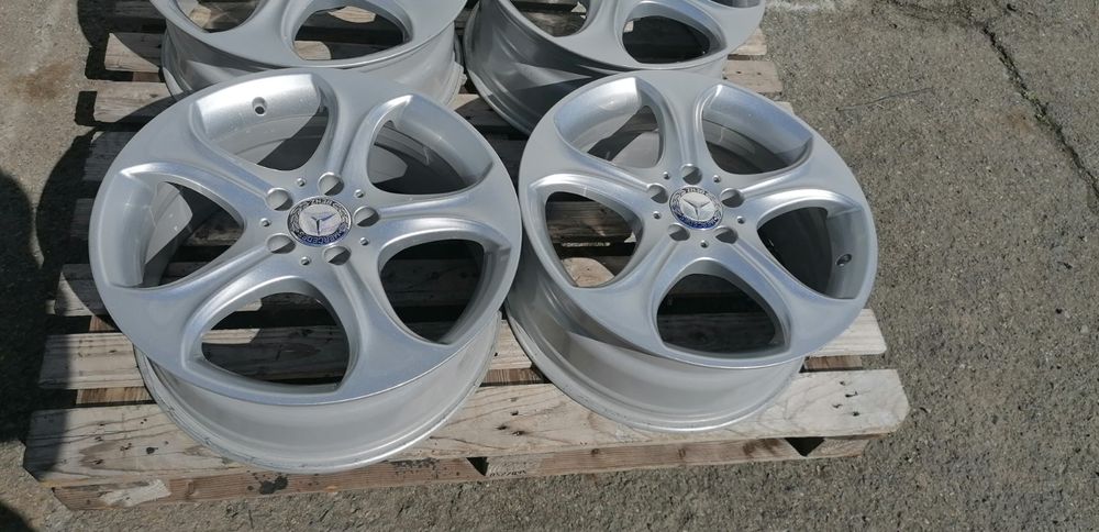 18 цола 5 х 112 мм Мерцедес Це Класа 205 Купе - ЧИСТО НОВИ