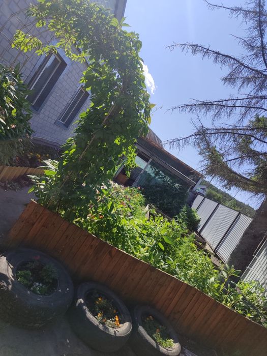 Продам дом 4 комн. район институт