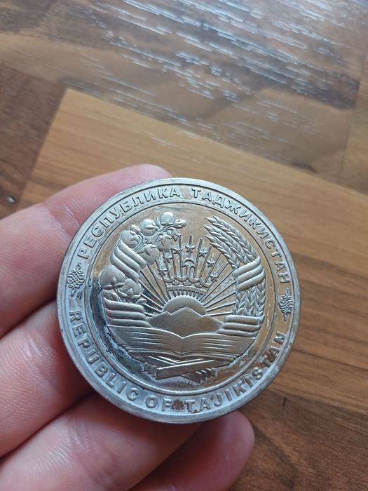 Монета медаль жетон