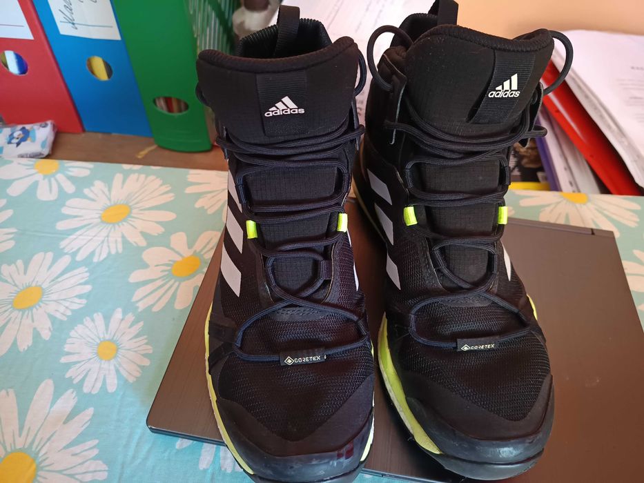ботуши adisas 41 1/3 Terrex момчета мъжки  оригинални нови