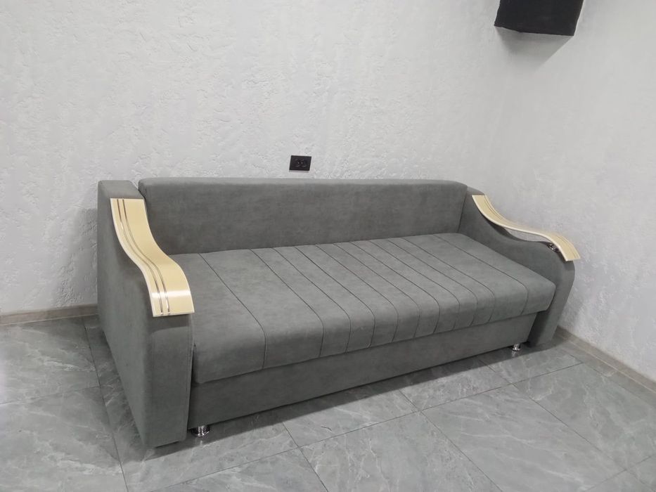 Продам шикарный диван