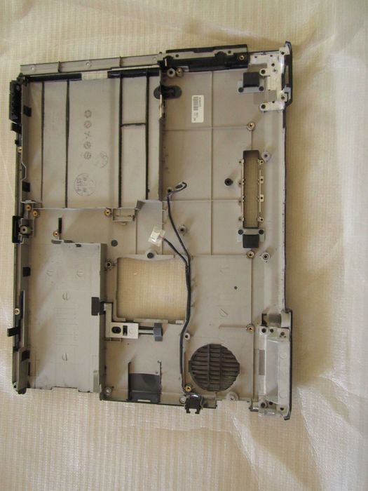 Лаптоп hp compaq nc6000 на части