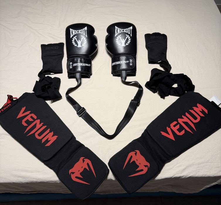 Set complet kickboxing Knockout 10 OZ – Venum XL Bucuresti Sectorul 2 ...