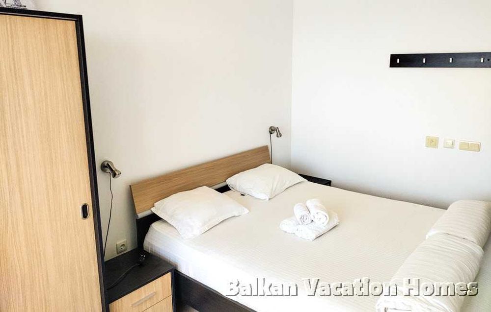 Тристаен апартамент с невероятна морска панорама в Бяла