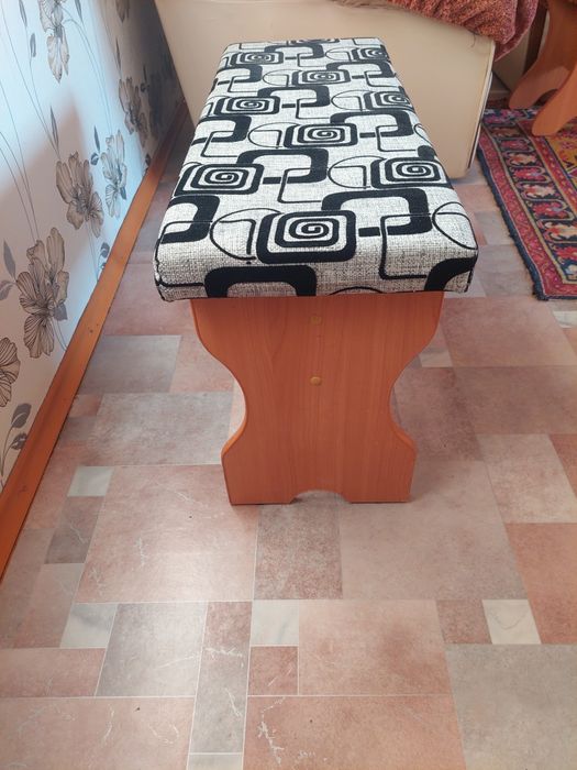 Пуфик, лавочка для прихожей