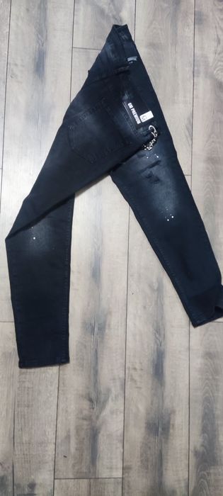 Нови Мъжки Дънки