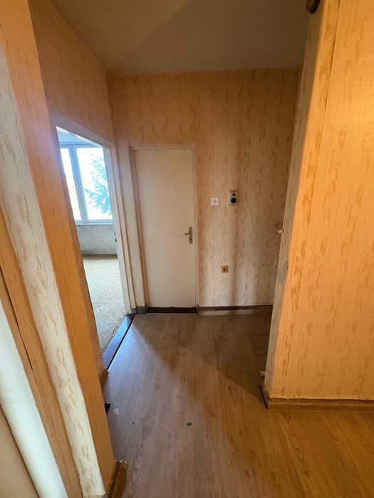 Тристаен Тухлен Апартамент , 2ри етаж , гр. Търговище Център