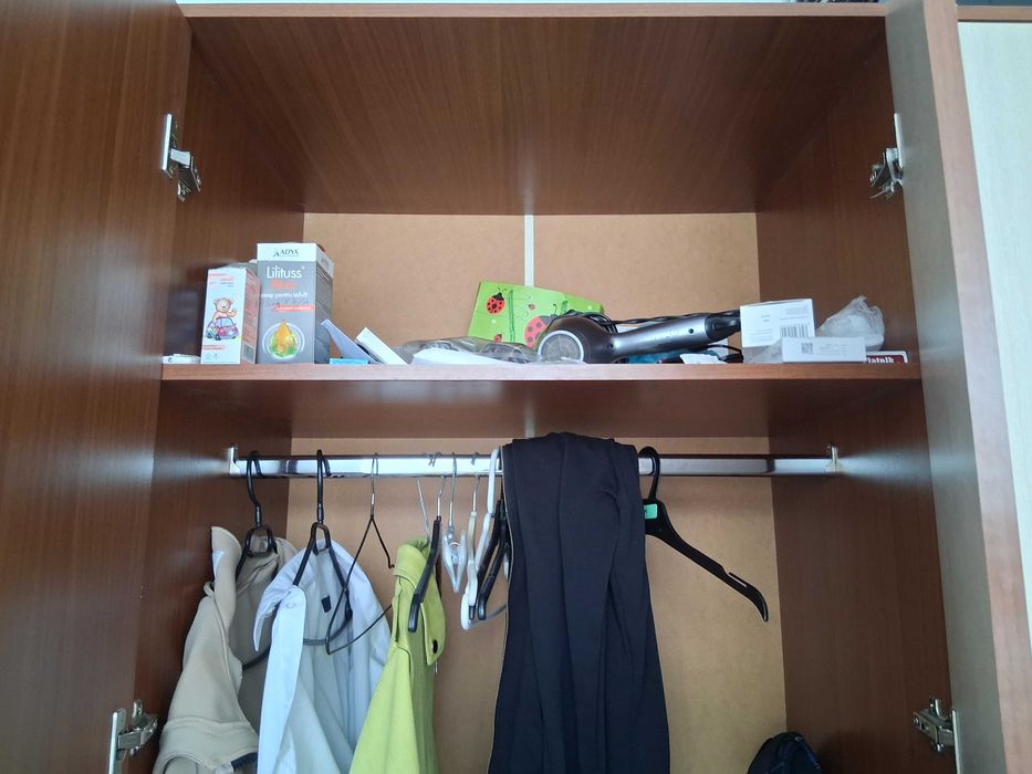 Dulap dormitor vand urgent