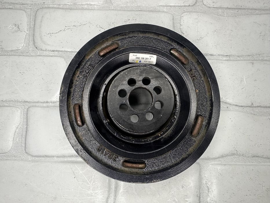 Демпферна шайба AUDI 3.0TFSI CRE 06E105251F