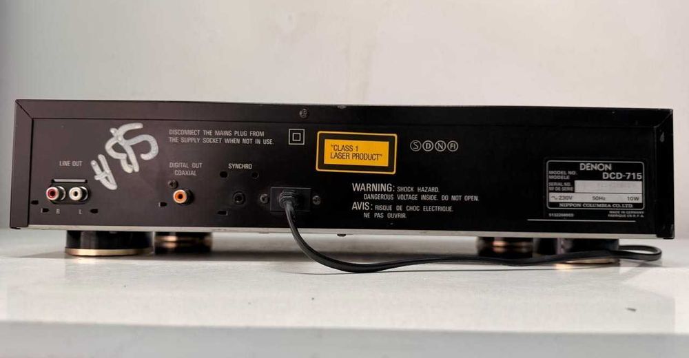 CD Player Denon DCD-715 – Lambda 20 Bit ASLC – Pitch Control – Coaxial – Made in Germany