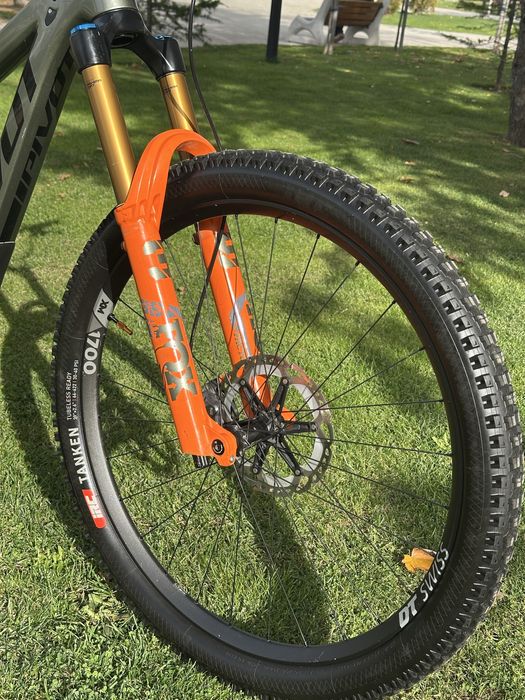 2024 Pivot Firebird 170mm 29“ Carbon