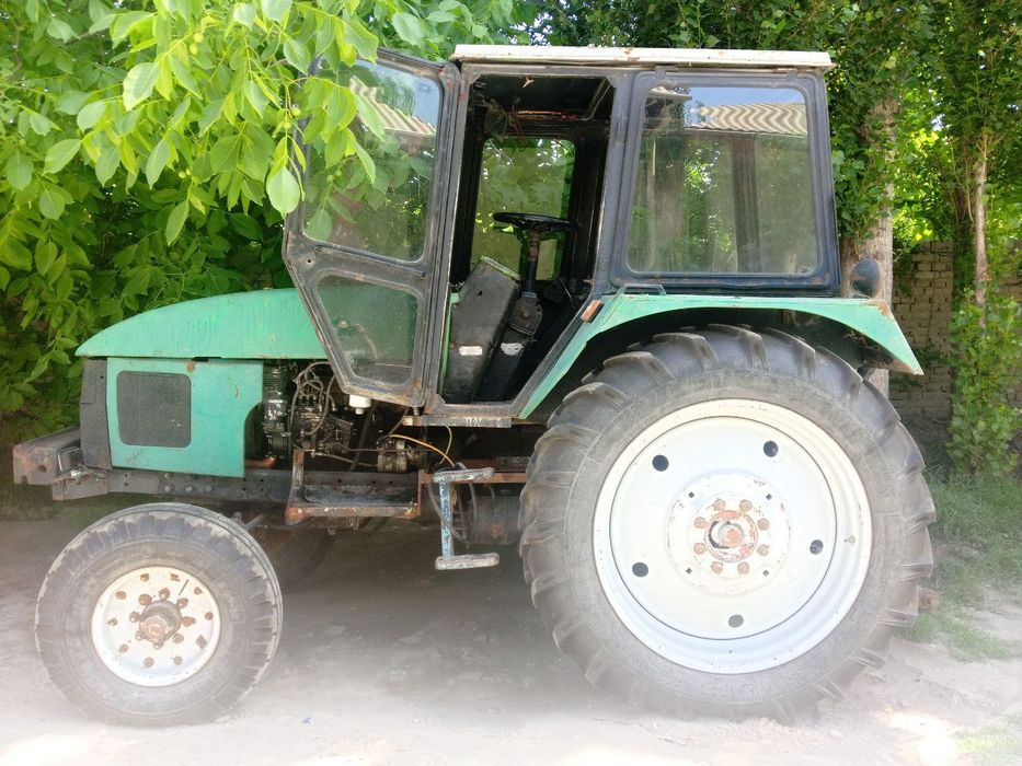 Ттз 80  трактори сотилади