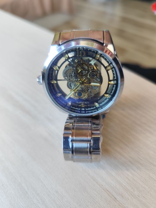 Ръчен механичен часовник