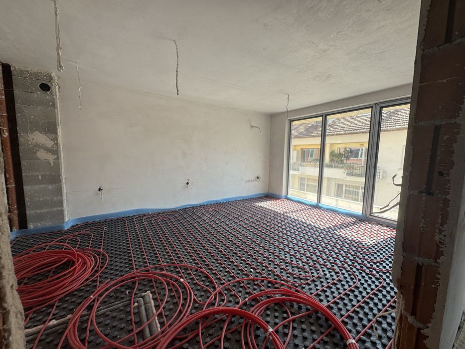 Продава се Двустаен апартамент в Плевен, Идеален център - 73 кв.м за 1453 €/кв.м - Снимка #8