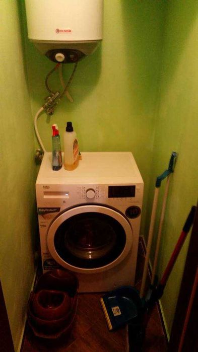 Двустаен апартамент под наем в центъра на София