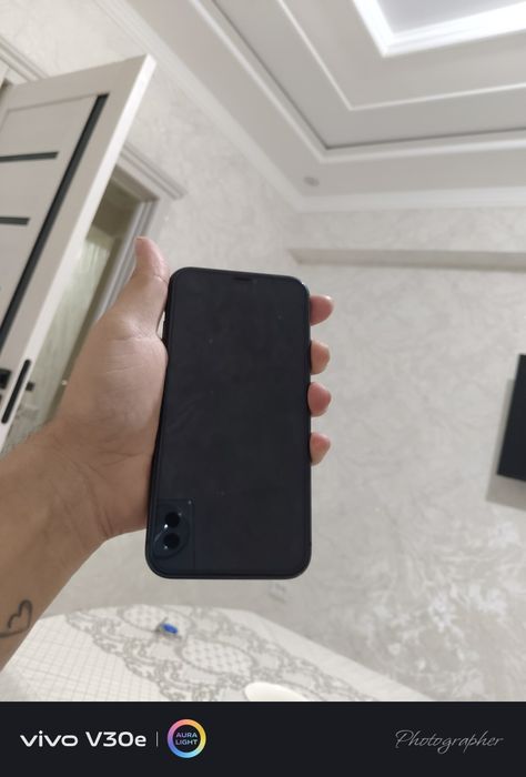 Iphone 11 sotiladi 128 gb