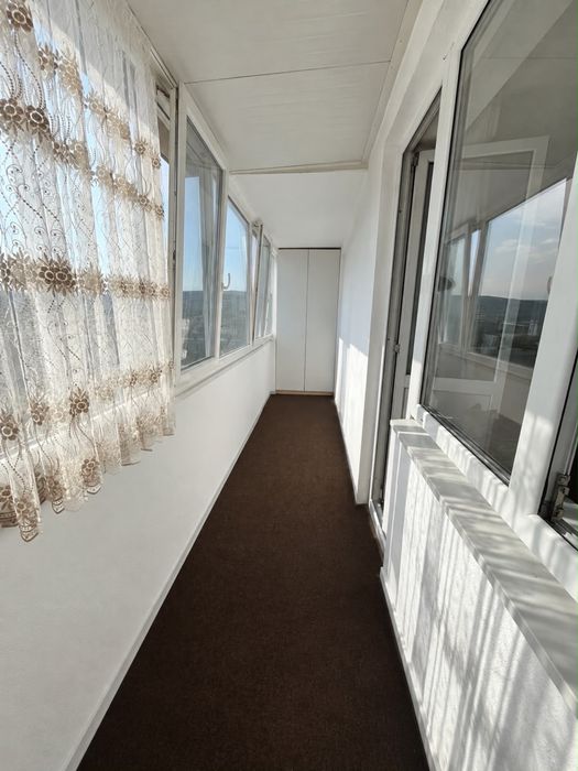 Vand Apartament cu 2 camere Aleea Bizusa Iulius Mall etaj intermediar Persoana Fizica