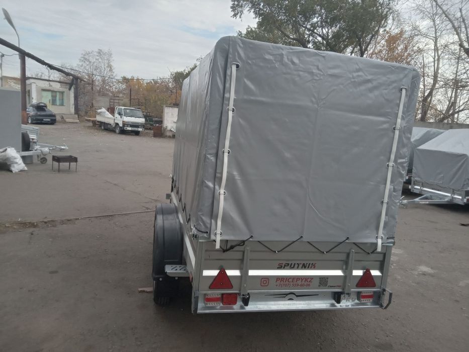 Прицеп легковой спутник