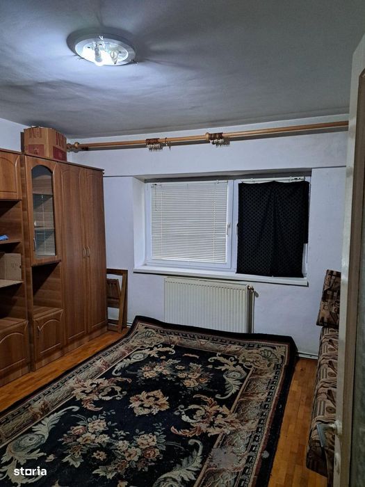Apartament 3 camere de vanzare , Carpati 2 , parter , 83.900 euro neg.