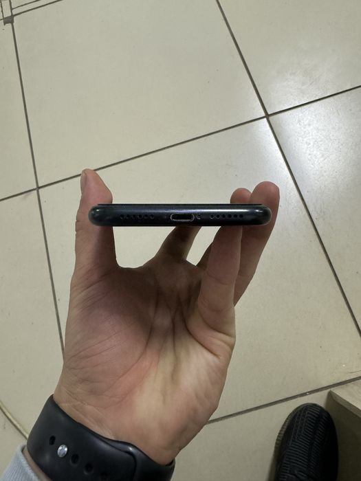 Обменяю айфон ХР