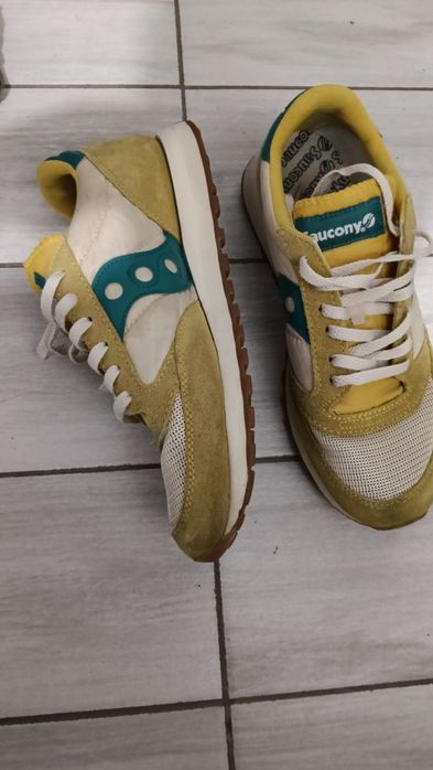 adidasi saucony jazz