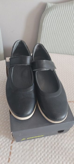 Обувь для девочки