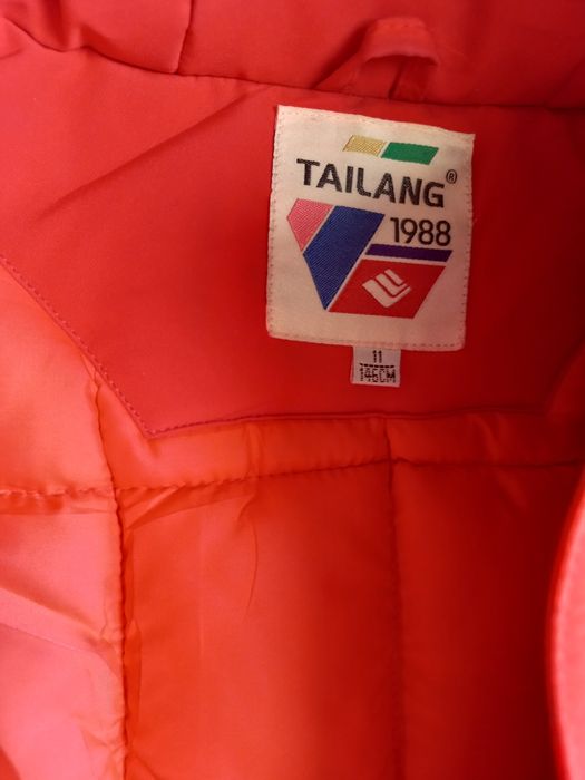 Пуховик зимний для девочек