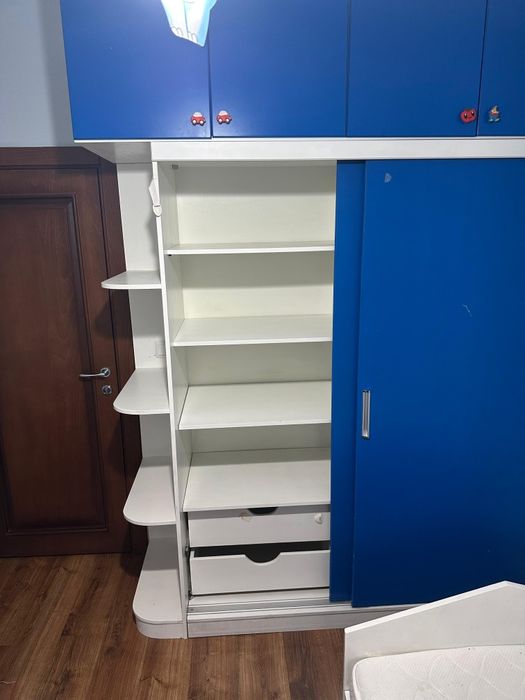 Продаю детскую мебель