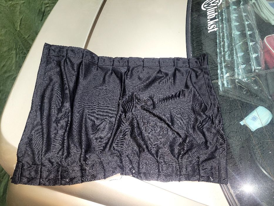 Шторка на авто продам