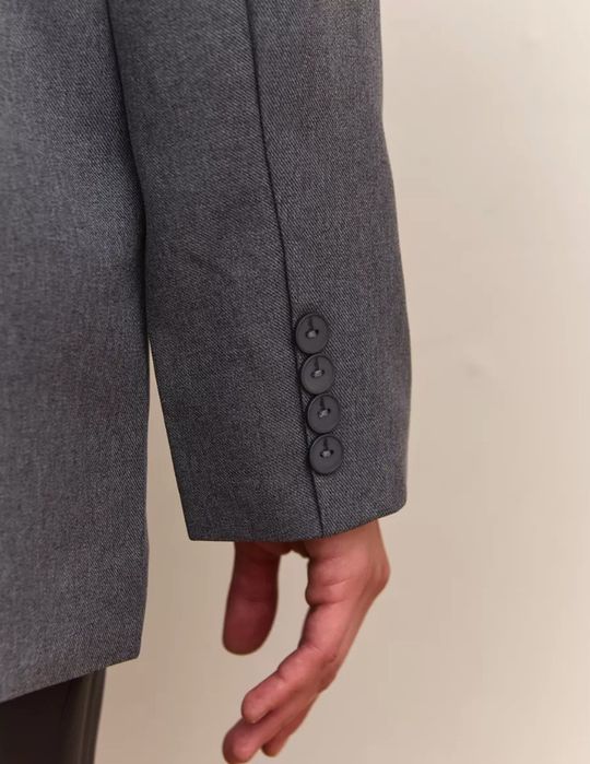 Продам Пиджак модель оверсайз