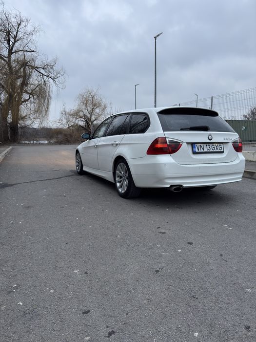 Bmw Seria 3 320D  E90